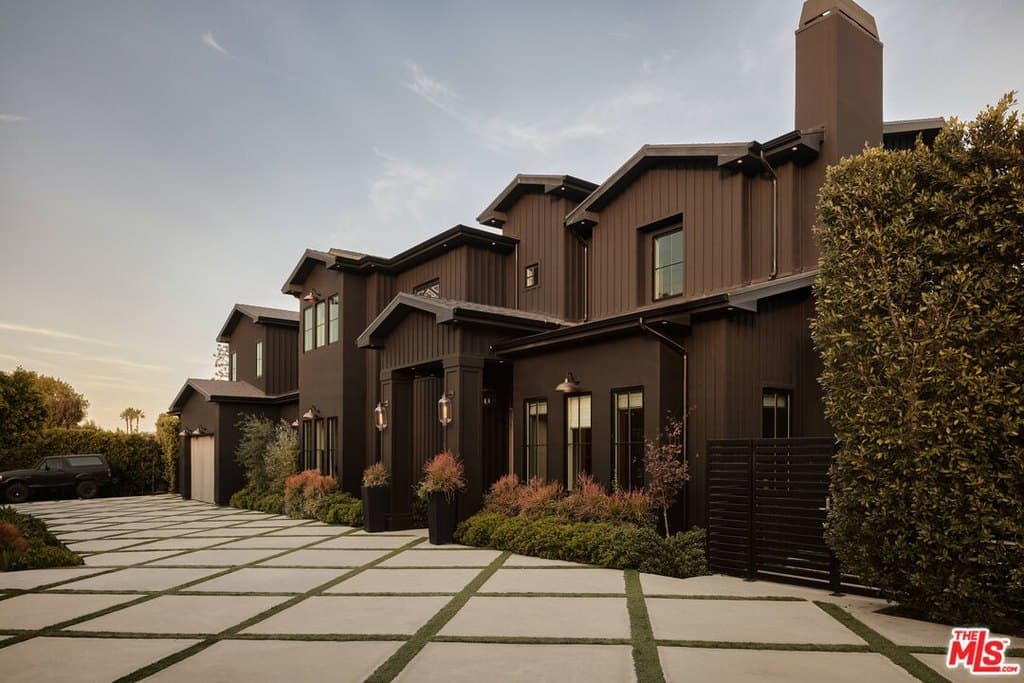 5330 Amestoy Ave, Encino