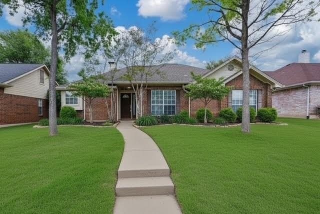 8290 Cripple Creek Dr, Frisco