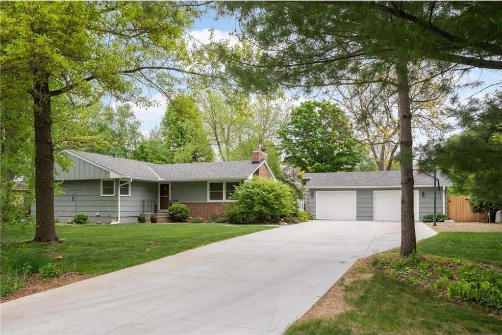 3523 Comet Ln, Minnetonka