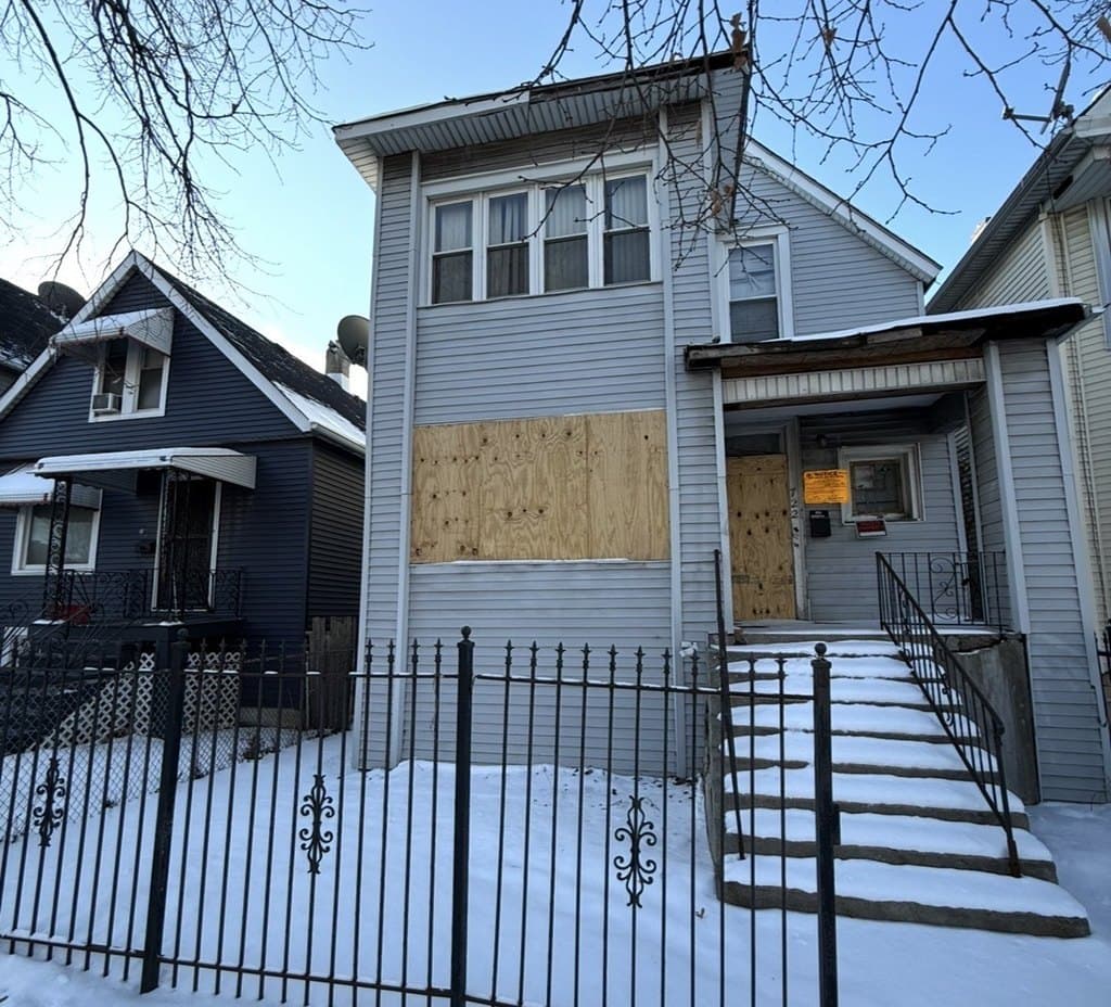 722 N Laramie Ave, Chicago
