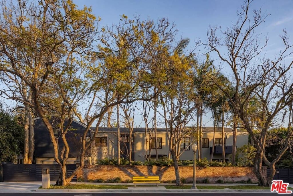 576 E Channel Rd, Santa Monica