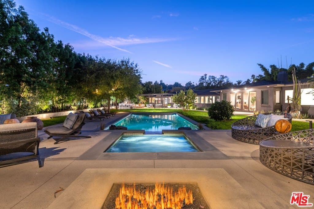 4620 Rubio Ave, Encino