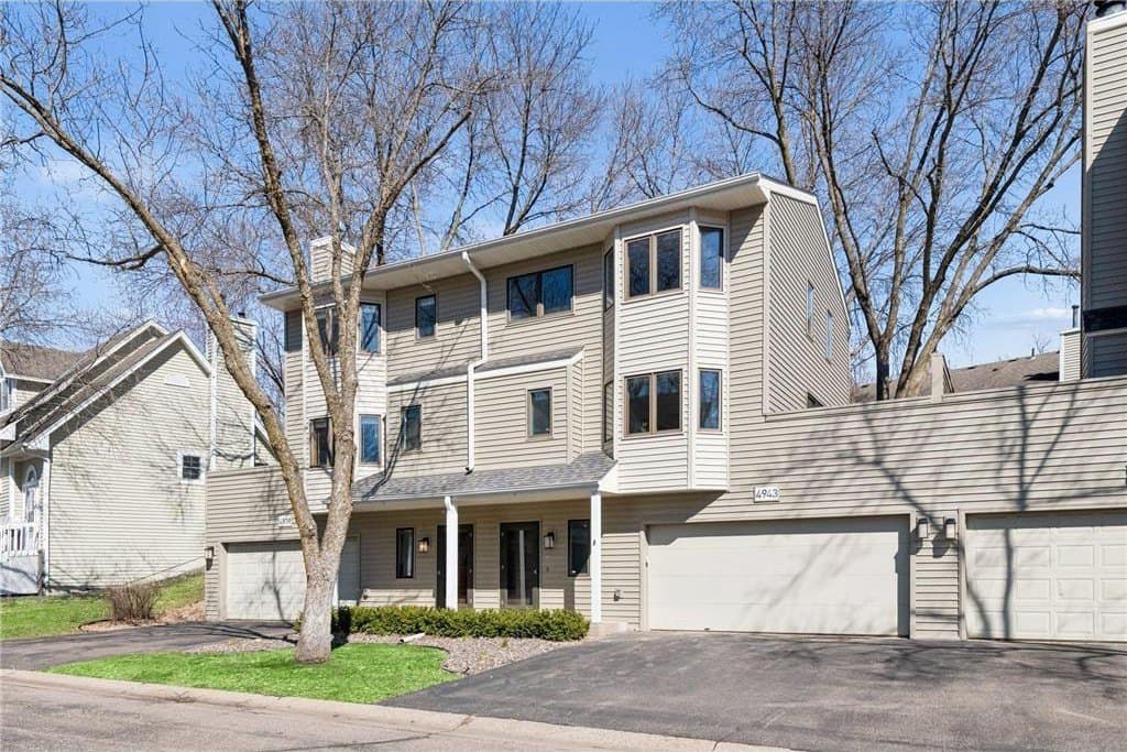 4943 Bayswater Rd, Minnetonka