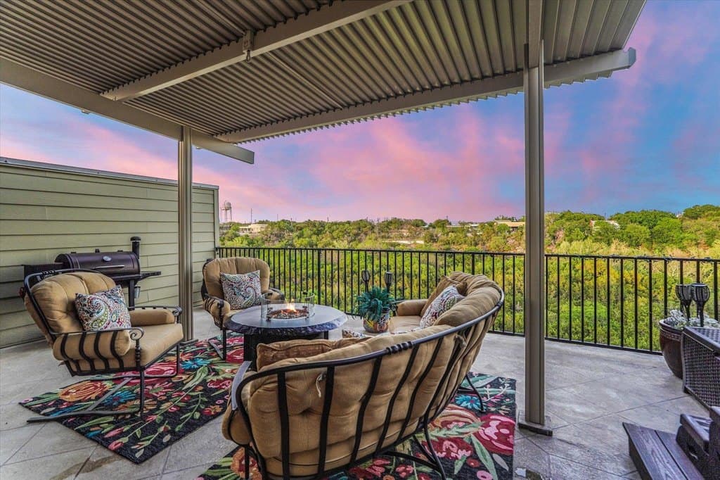 309 Adams St, Georgetown