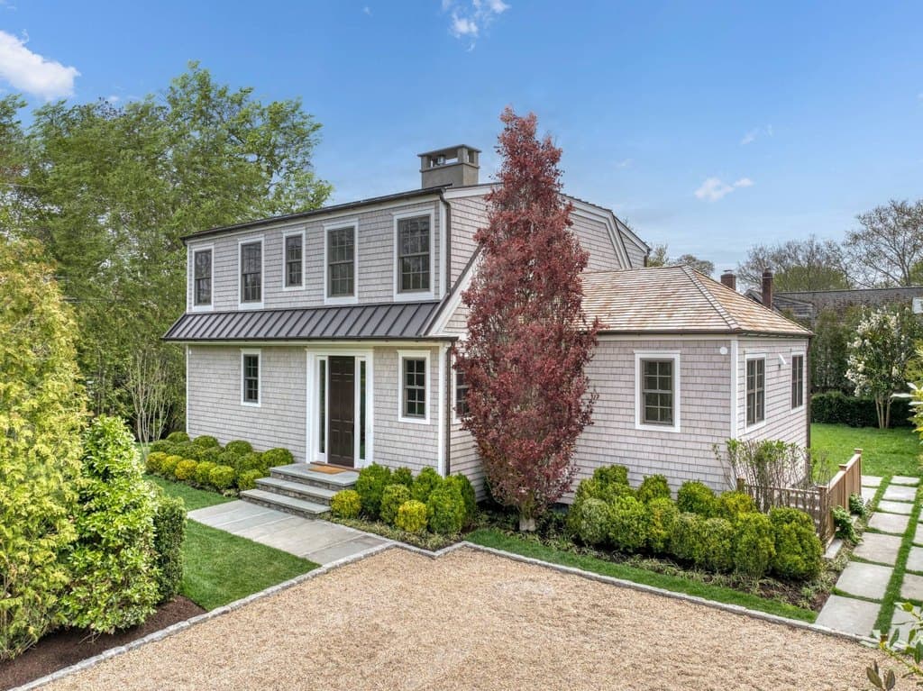 94 Cooper Ln, East Hampton