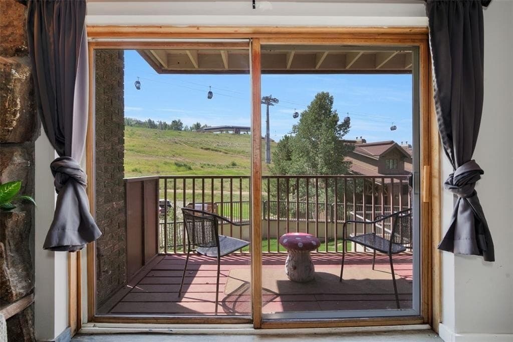 2255 Storm Meadows Dr Unit 427, Steamboat Springs