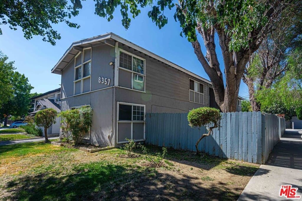 8357 Amigo Ave