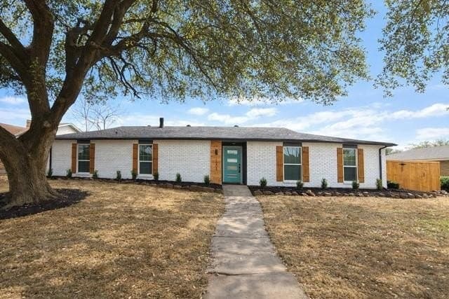 1205 Villa Downs Dr, Plano