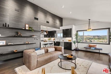 28207 Laura La Plante Dr