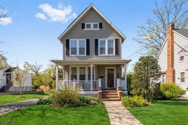 6 Myrtle Ave, Madison