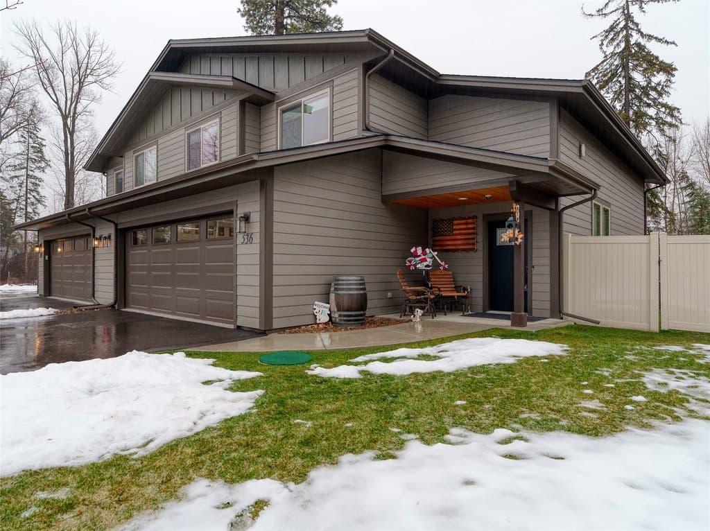 536 E Evergreen Dr, Kalispell