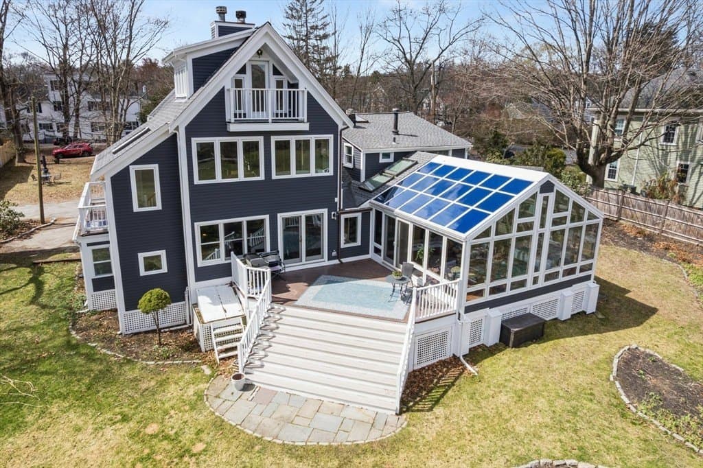 30 S River St, Wellesley