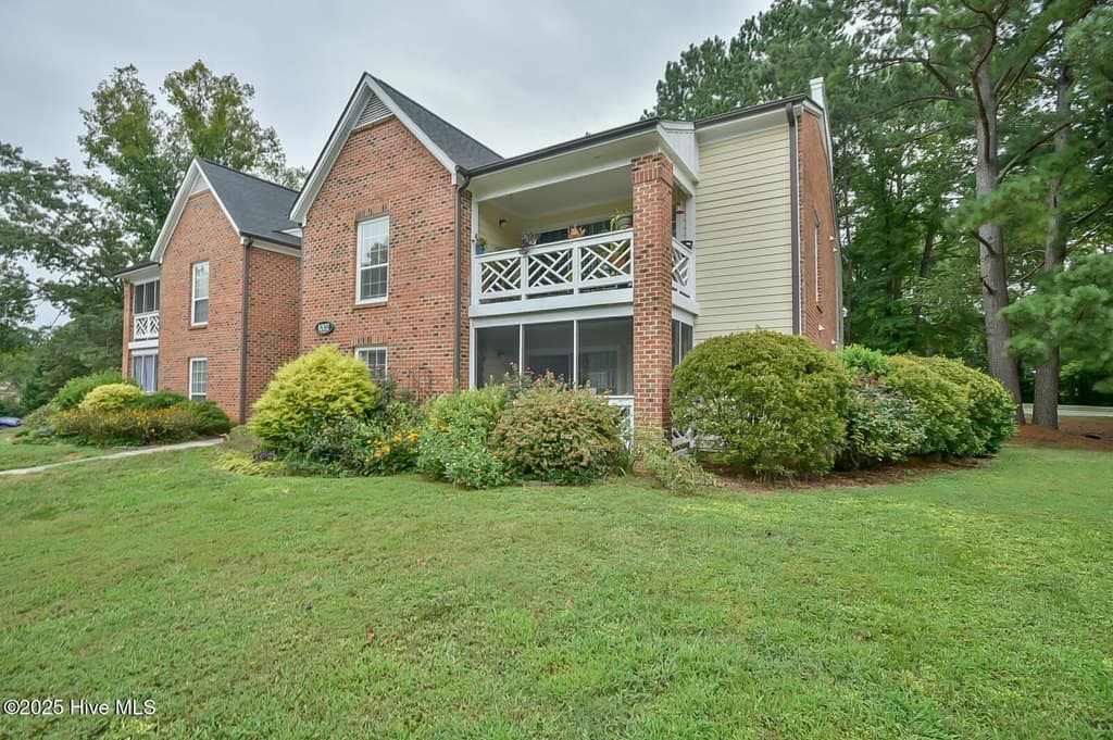 1002 Kingswood Dr Apt H, Chapel Hill