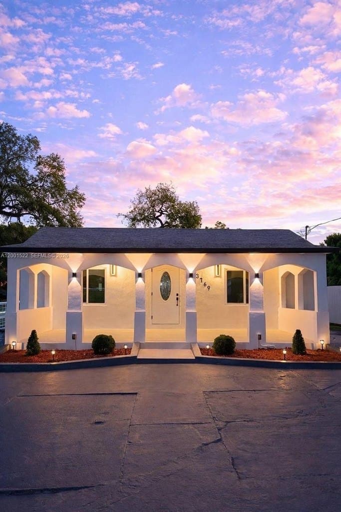 3169 NW 102nd St, Miami
