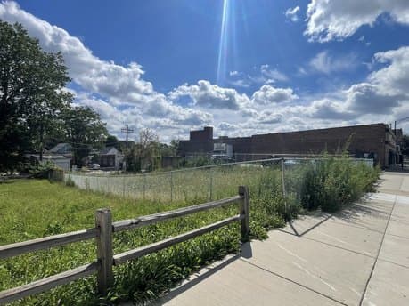 11241 S Michigan Ave