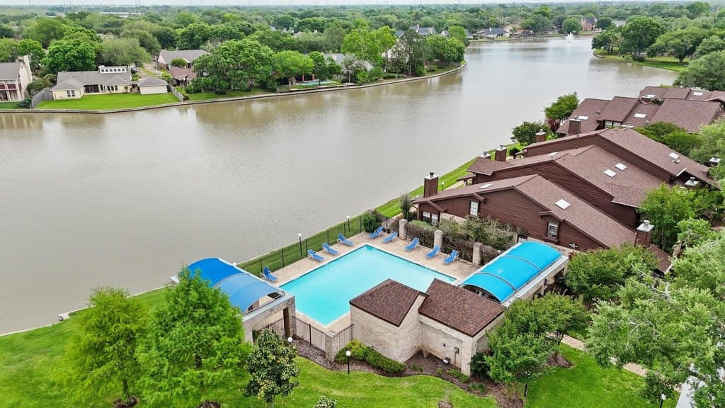2611 Grants Lake Blvd Apt 222, Sugar Land