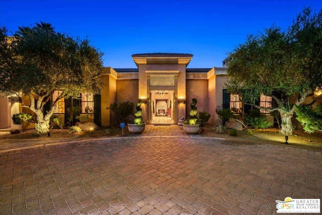 2 Nebulae Way, Rancho Mirage