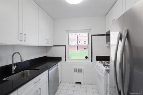 196-35 Dunton Hollis Ave Unit 1