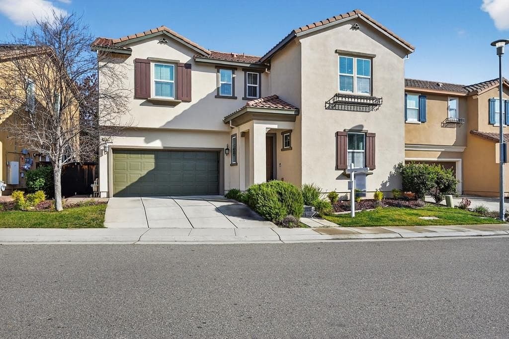 894 Blossom Rock Ln, Folsom