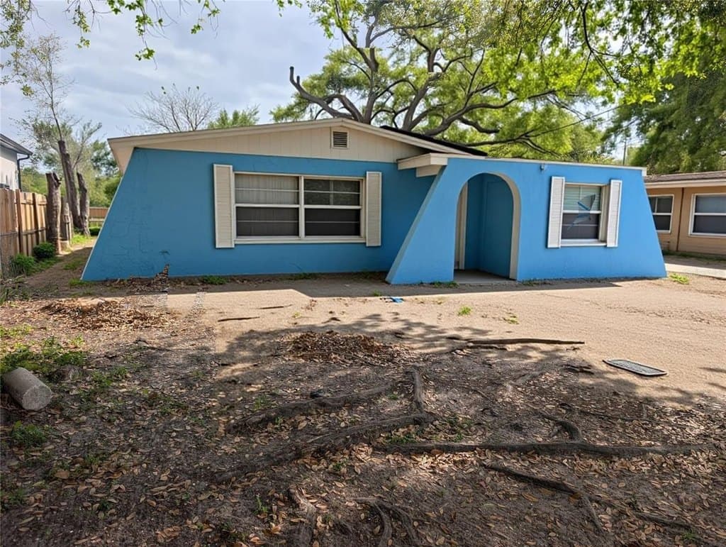 3713 E Clifton St, Tampa