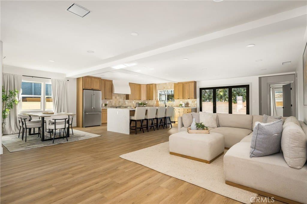 3635 Conquista Ave, Long Beach