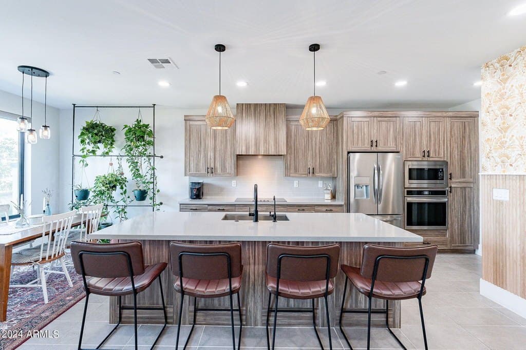 142 E Hearne Way, Gilbert