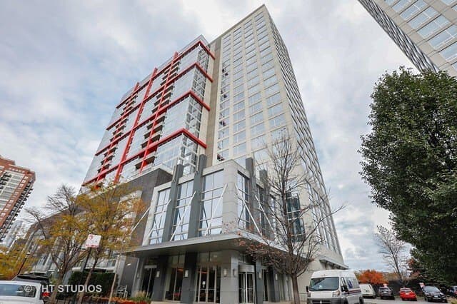 1841 S Calumet Ave Apt 1803