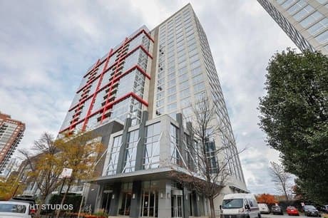 1841 S Calumet Ave Apt 1803