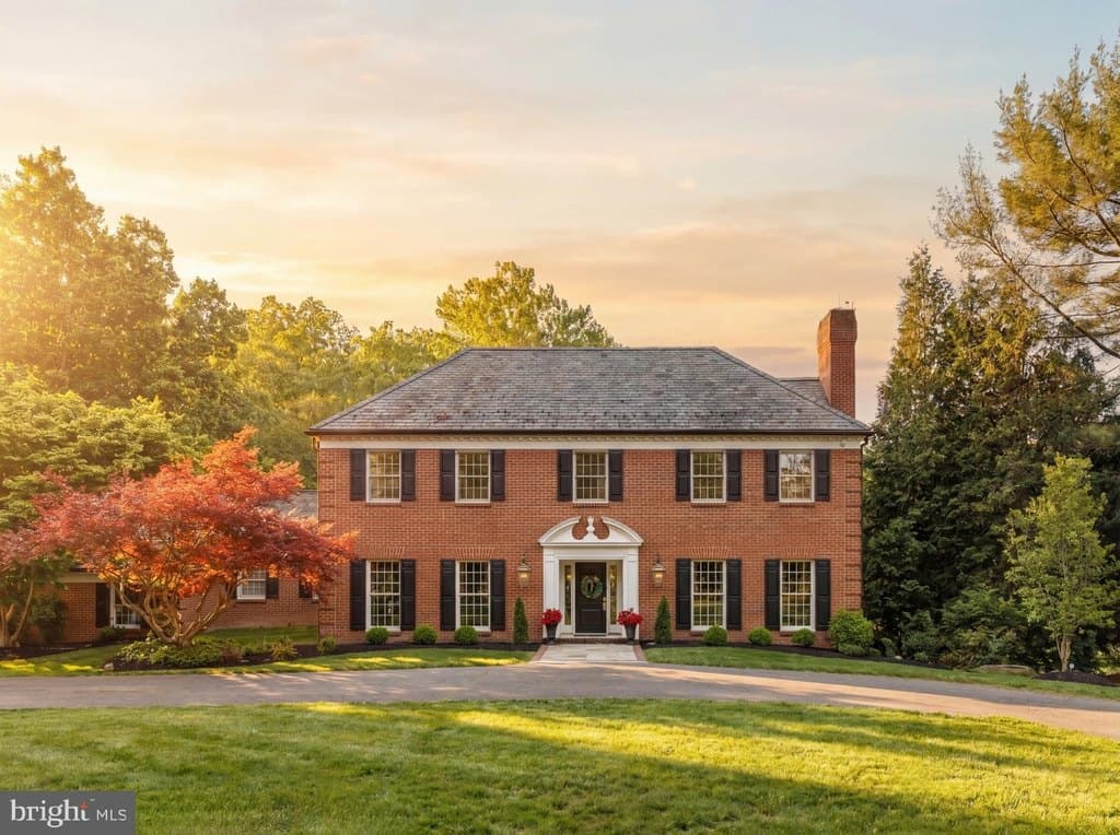 9205 Pegasus Ct