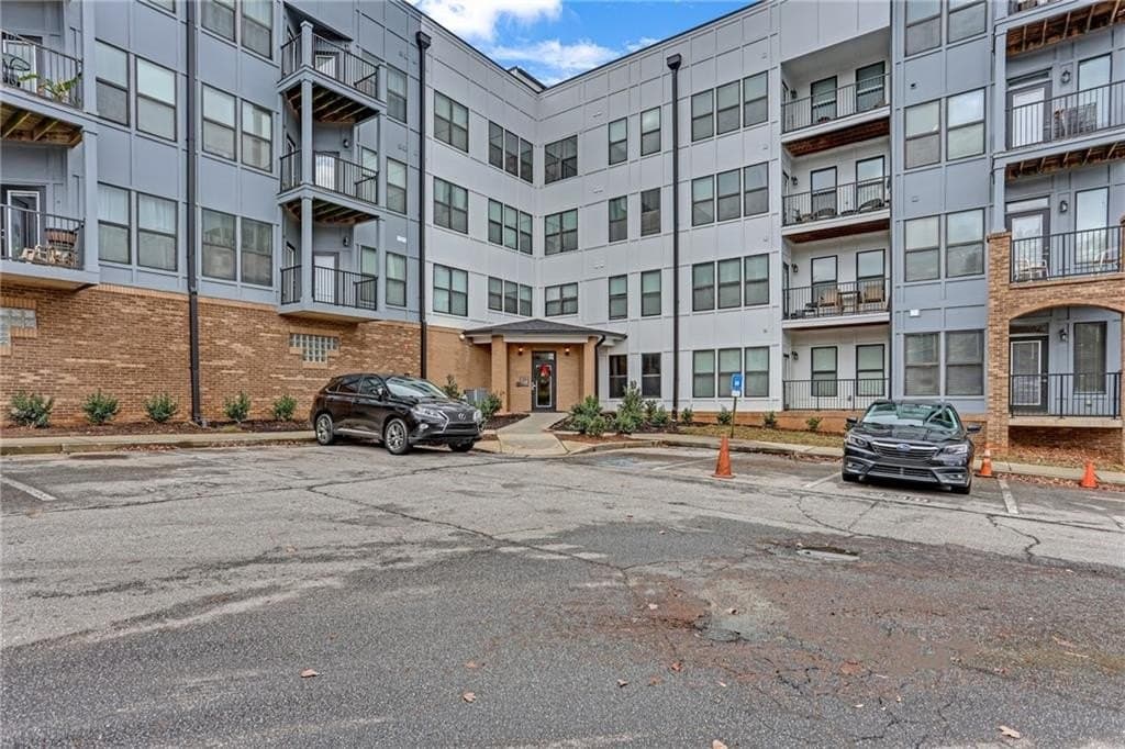 898 Oak St SW Unit 3227