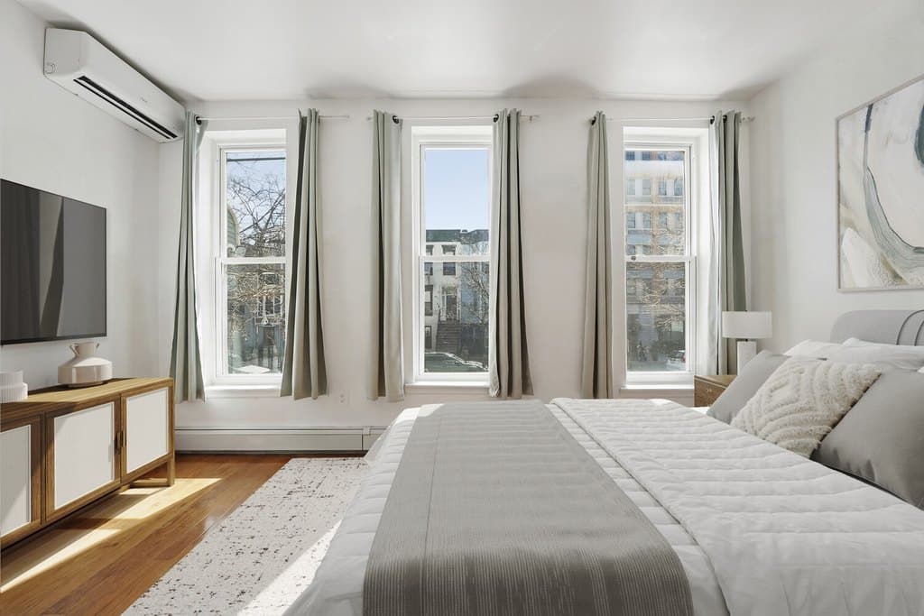 1581 Bergen St, Brooklyn