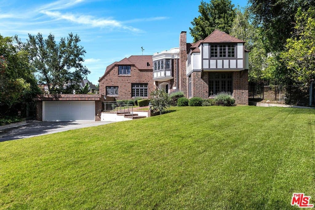 2441 Glendower Ave, Los Angeles