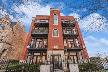 3932 S Lake Park Ave Apt 2N
