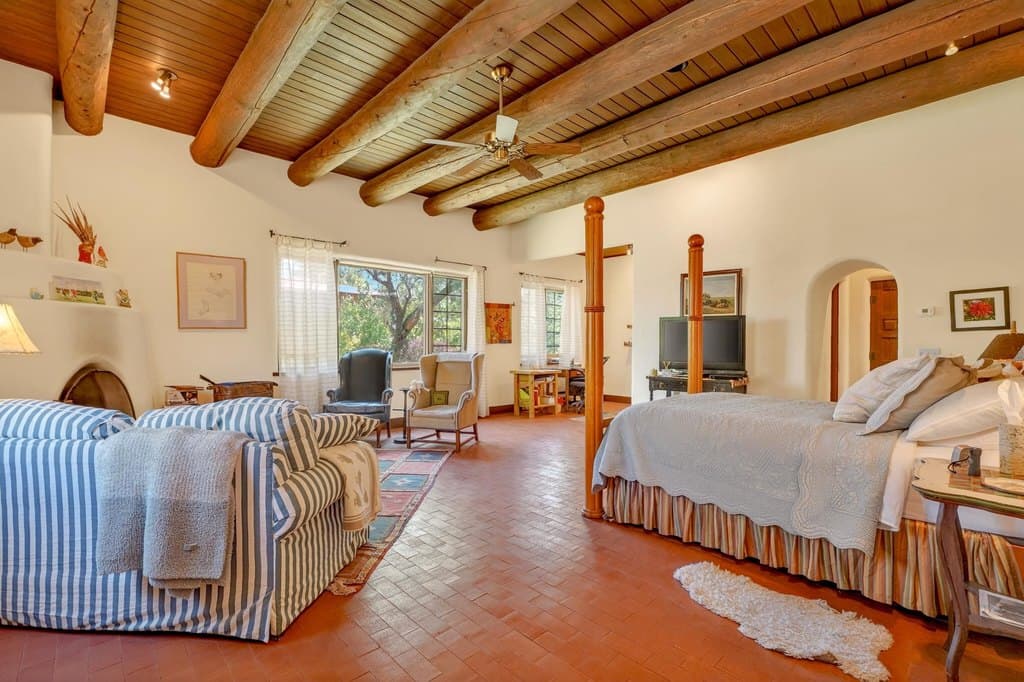 414 Theodora St, Taos