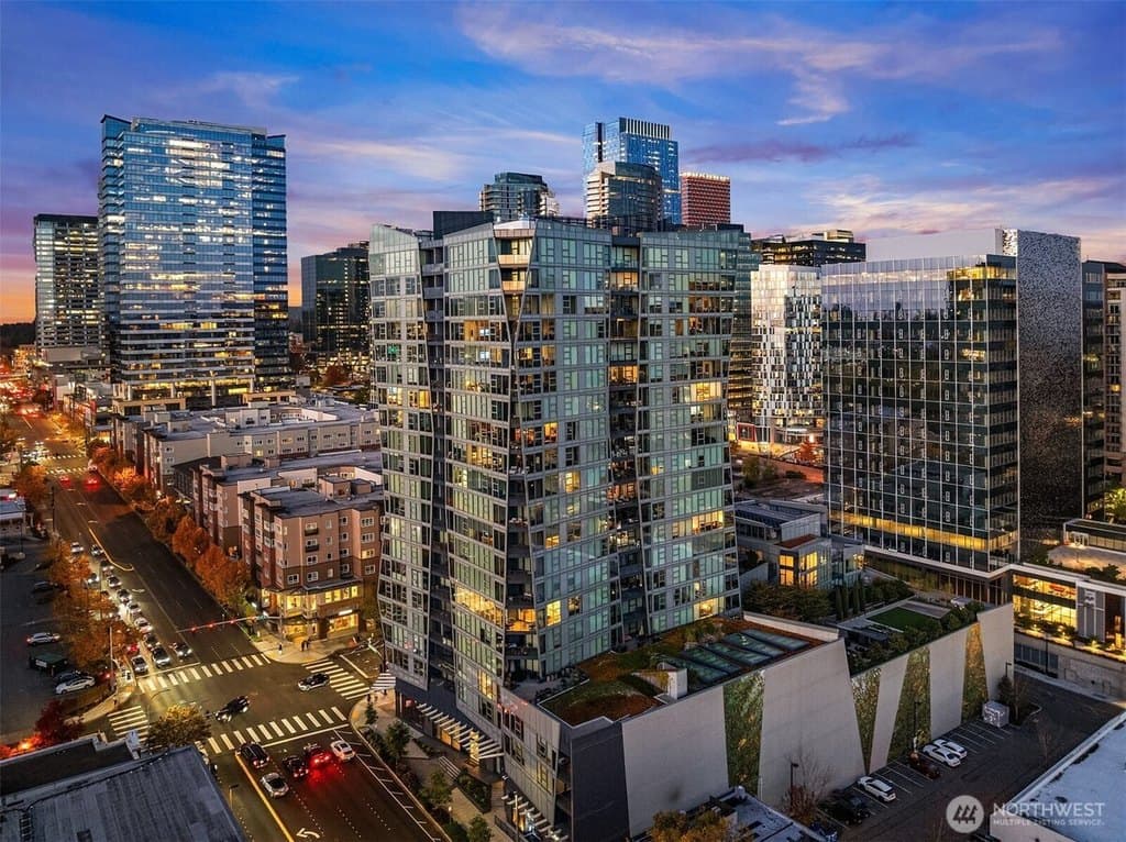 188 Bellevue Way NE Unit 707, Bellevue