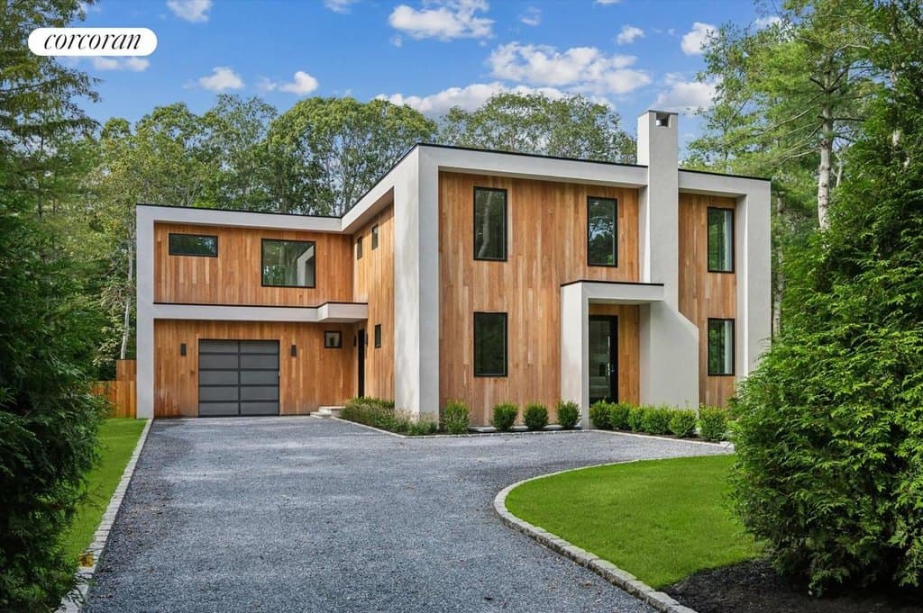 3 Winding Way, East Hampton