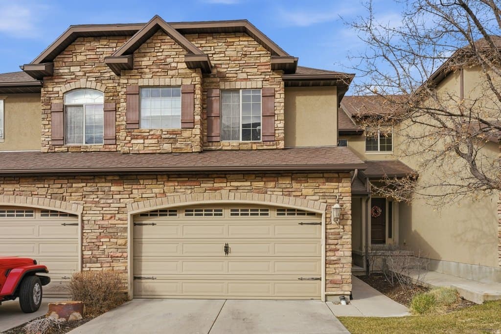 283 E Nechatel Dr S, Draper