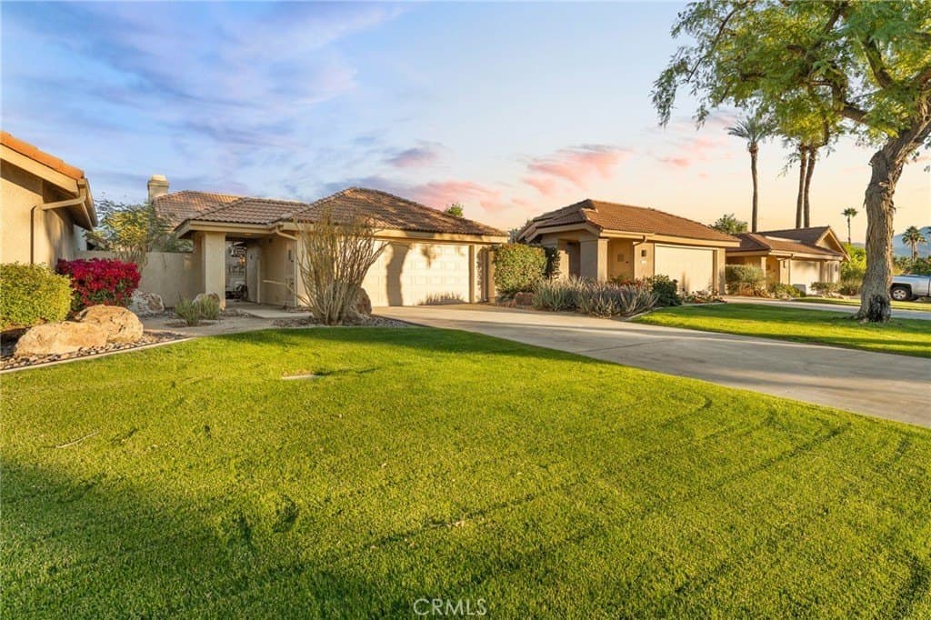 152 Verde Way, Palm Desert
