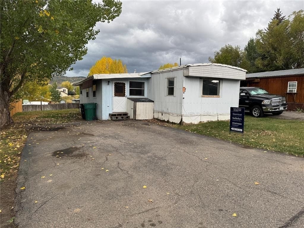 2900 W Acres Dr Unit 83B, Steamboat Springs