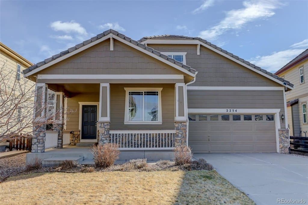 2254 Broadleaf Loop, Castle Rock