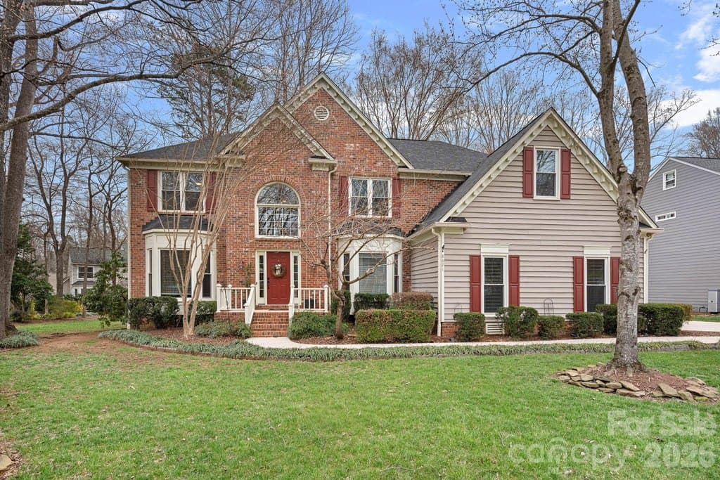8621 Summerfield Ln, Huntersville