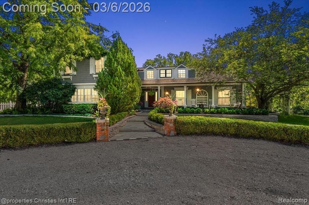 275 Barden Rd, Bloomfield Hills