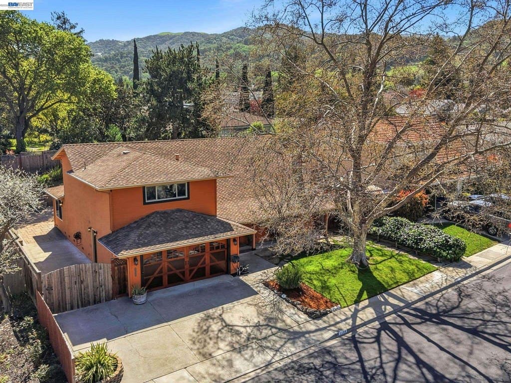 7738 Fairoaks Dr, Pleasanton