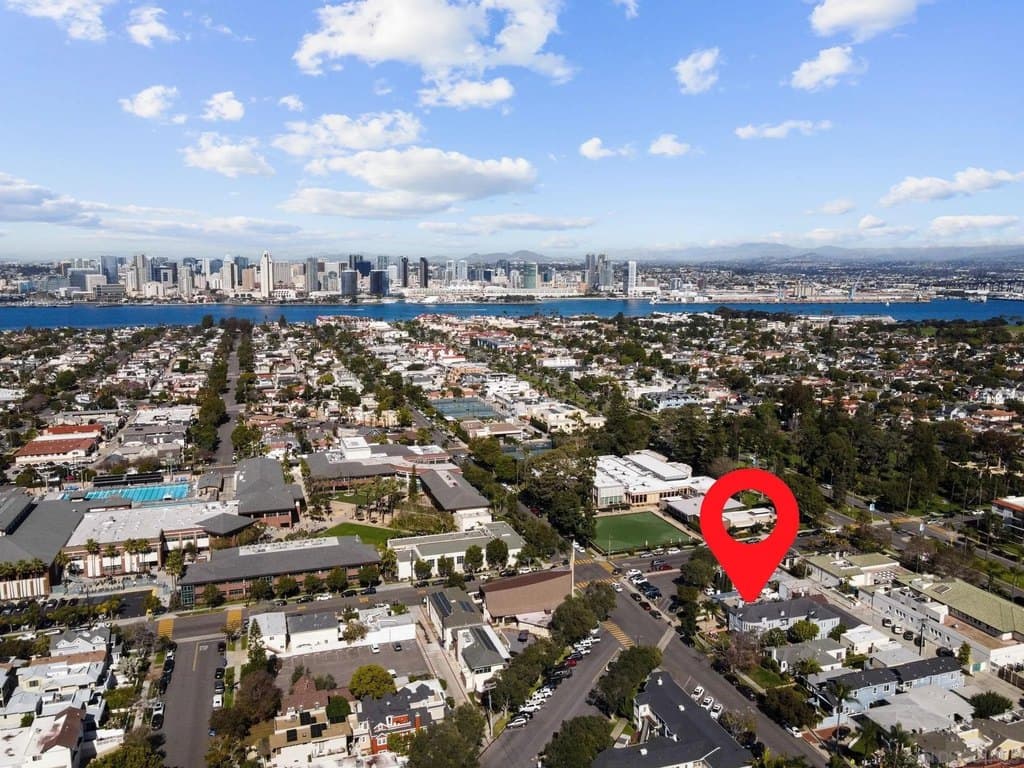 713-19 D Ave, Coronado