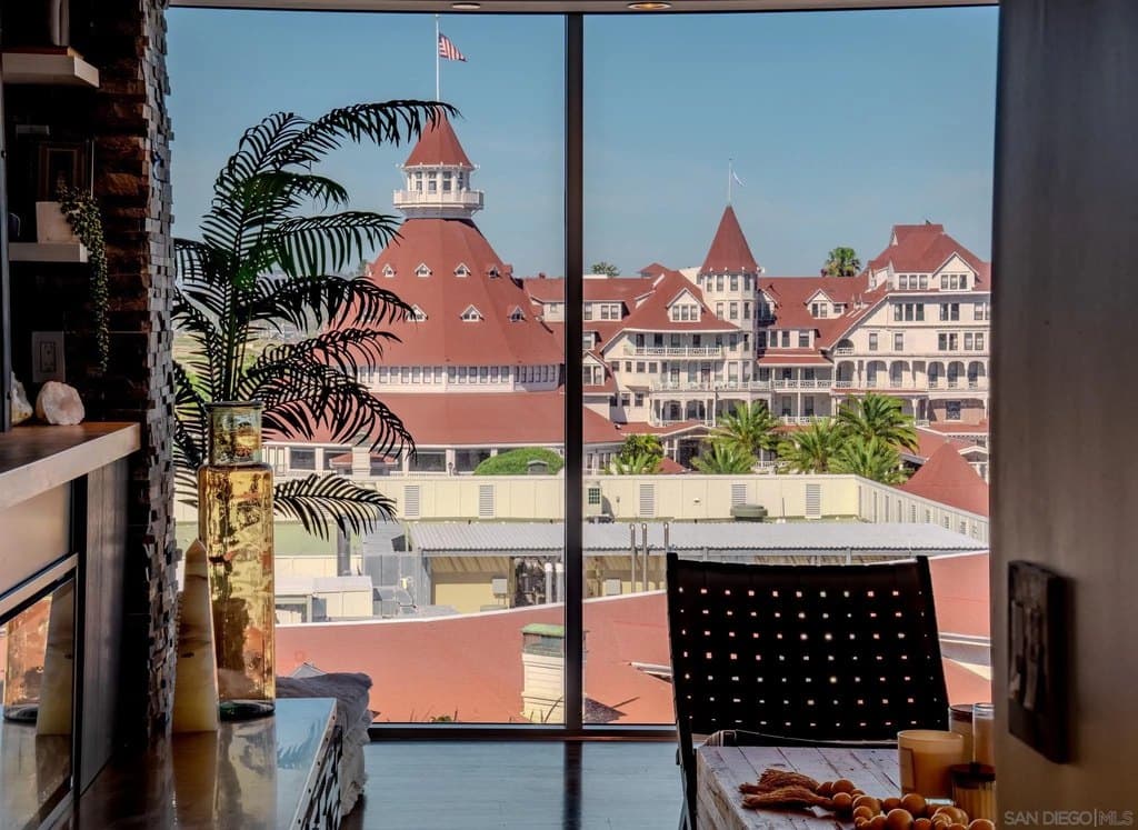 1710 Avenida Del Mundo Unit 708, Coronado