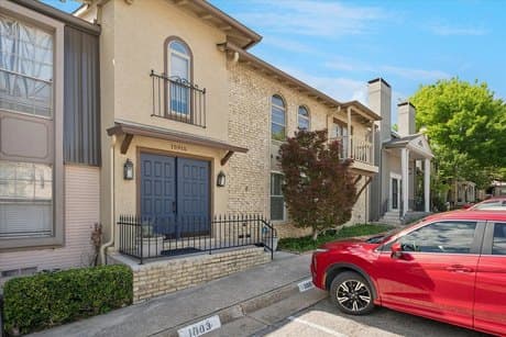 15915 Archwood Ln Apt 2003