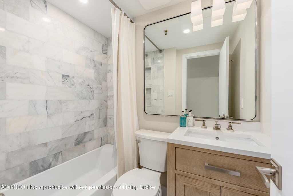 235 Sunrise Ave Unit 2211, Palm Beach