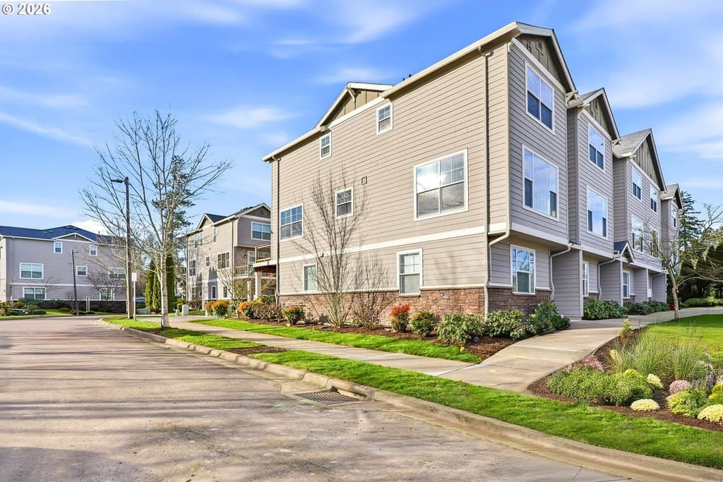 9193 SW Montage Ln, Portland