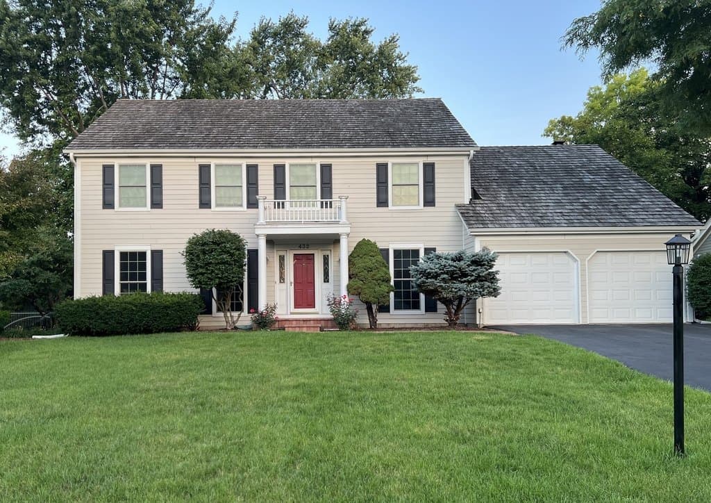 432 Whitney Dr, Barrington