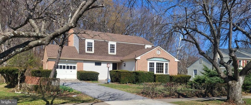 705 College Pkwy